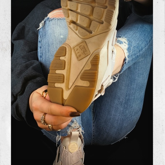 NIKE AIR HURACHES - Picture 7 of 9